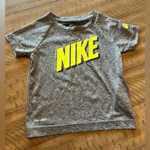 Nike Kids Short Sleeve Gray and Yellow Tee